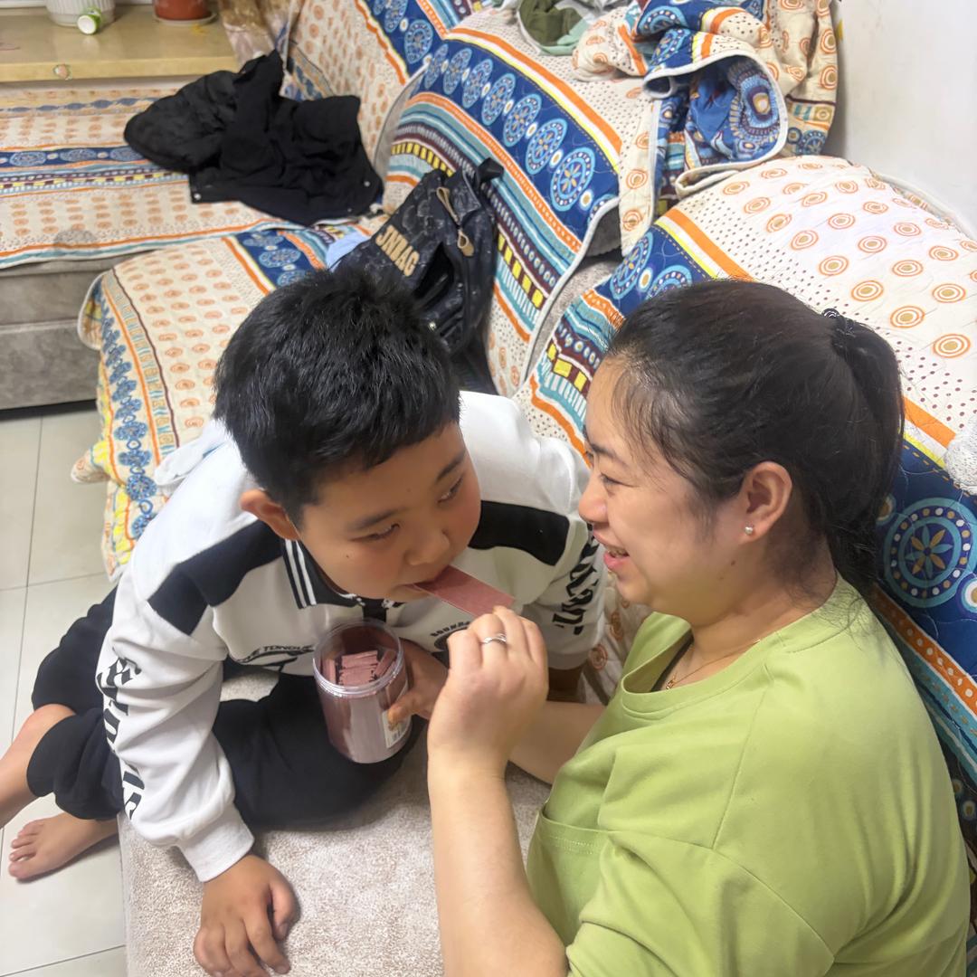 小李快乐一家人