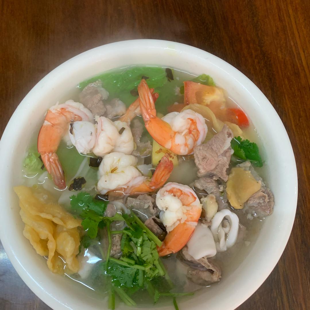 老牌柠檬粿条汤〈食肚饱〉