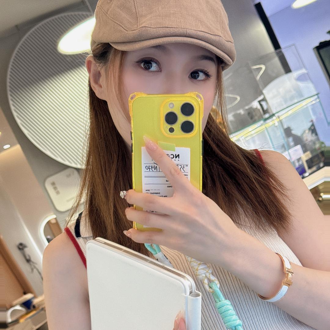 霹雳同学的服装店