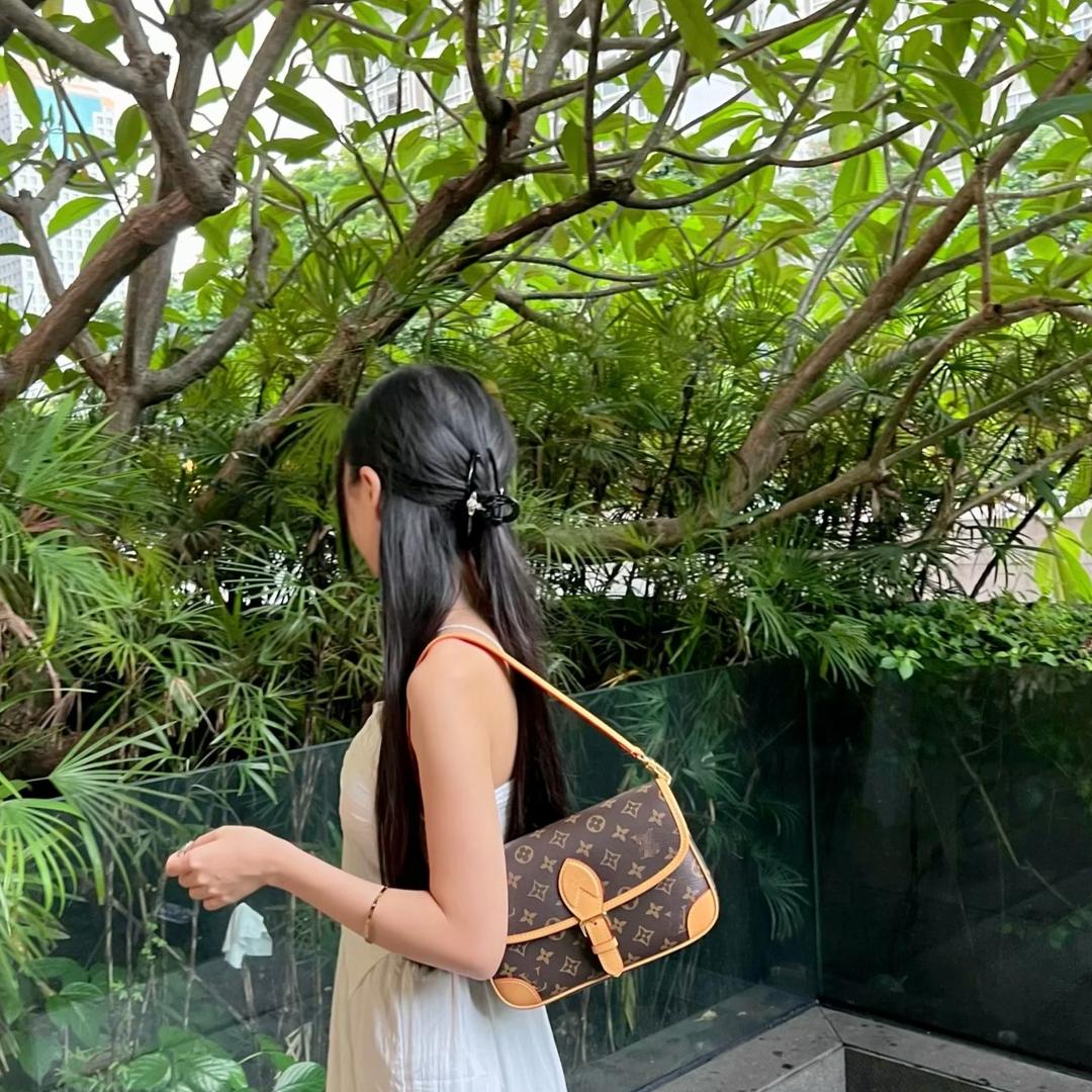 包甄的呀15