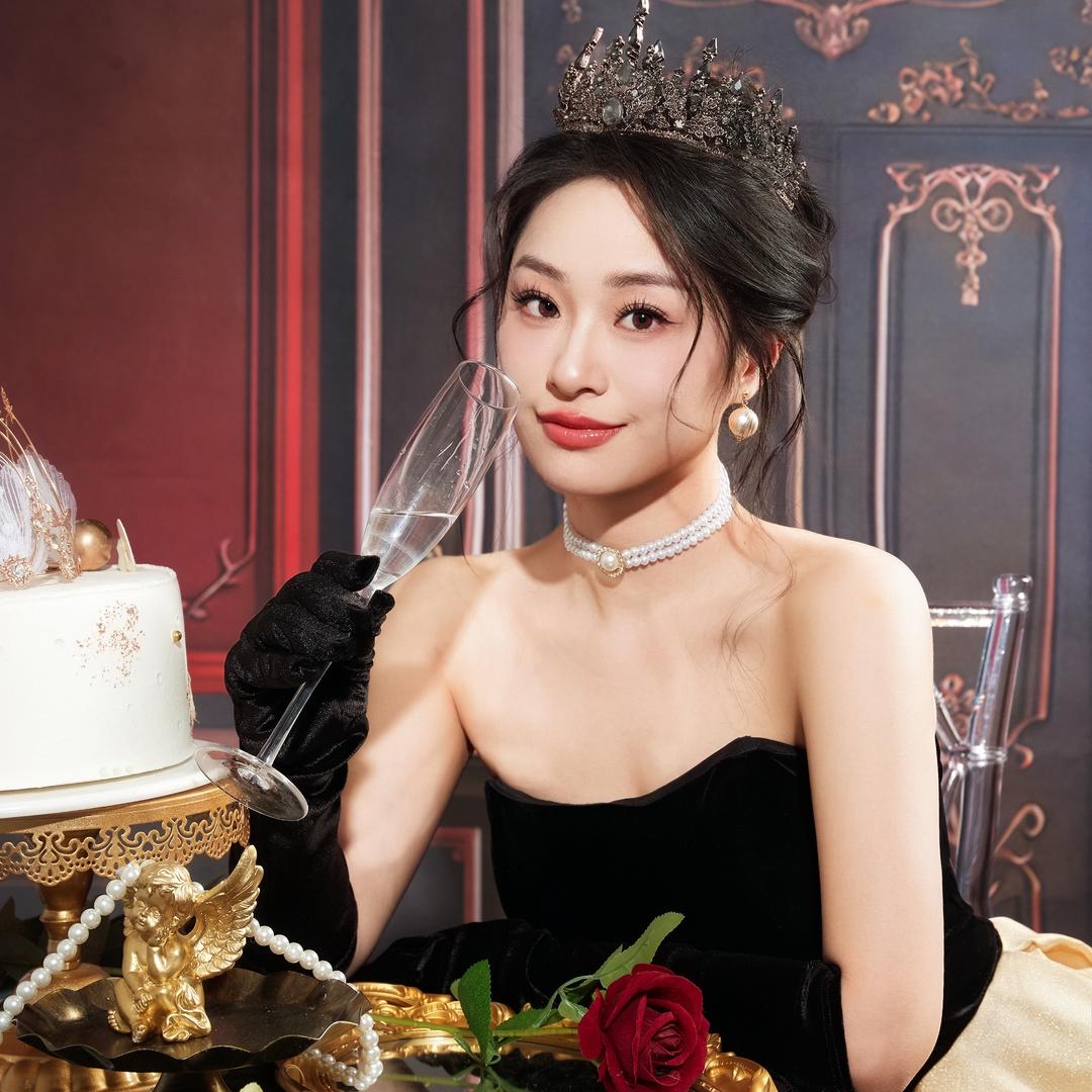 👑芸儿