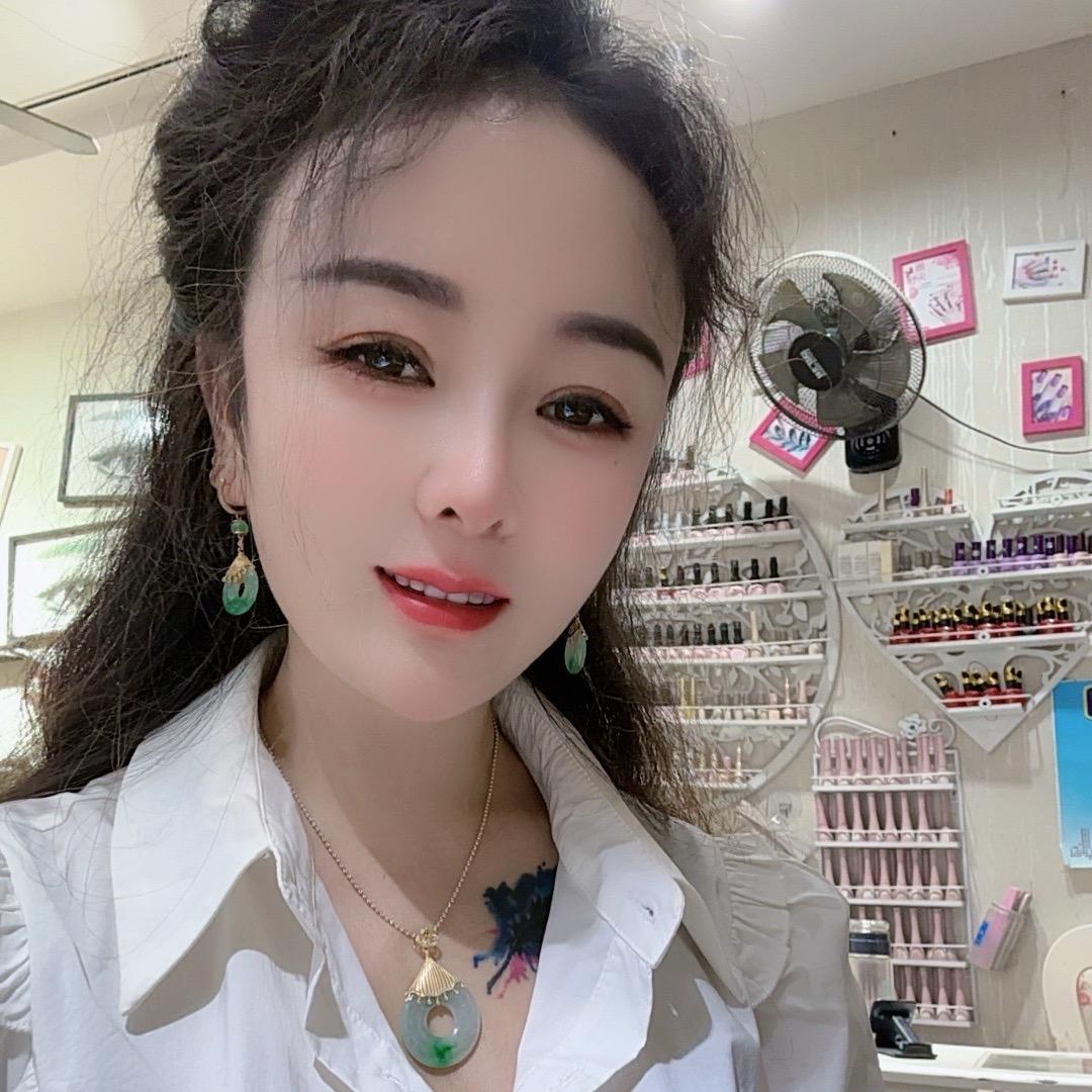 肖潇