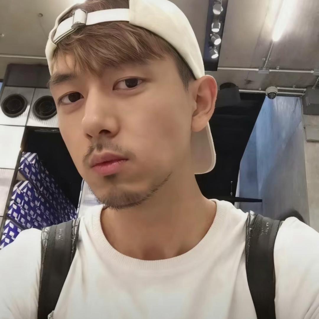 李小博
