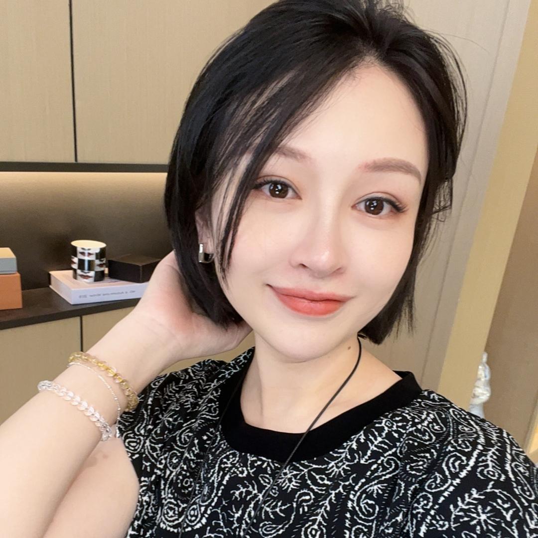 玙菲女装