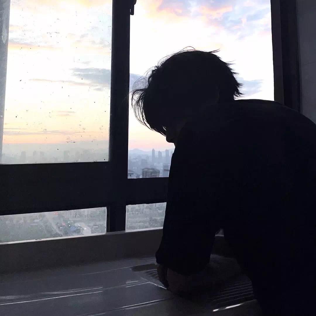 隐