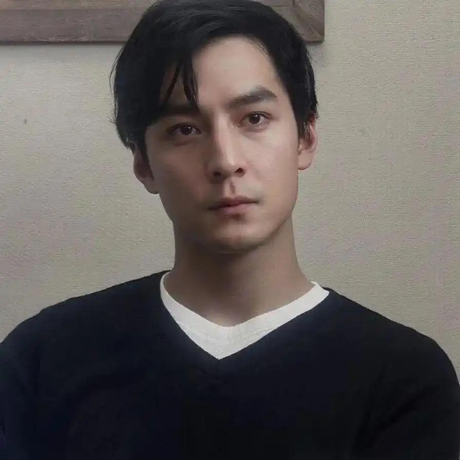 吴颜卒卒