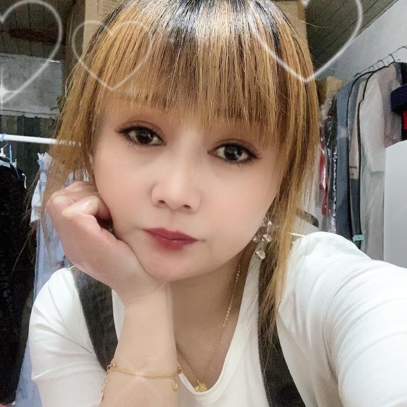 我爱高跟鞋👠（拒绝私聊）