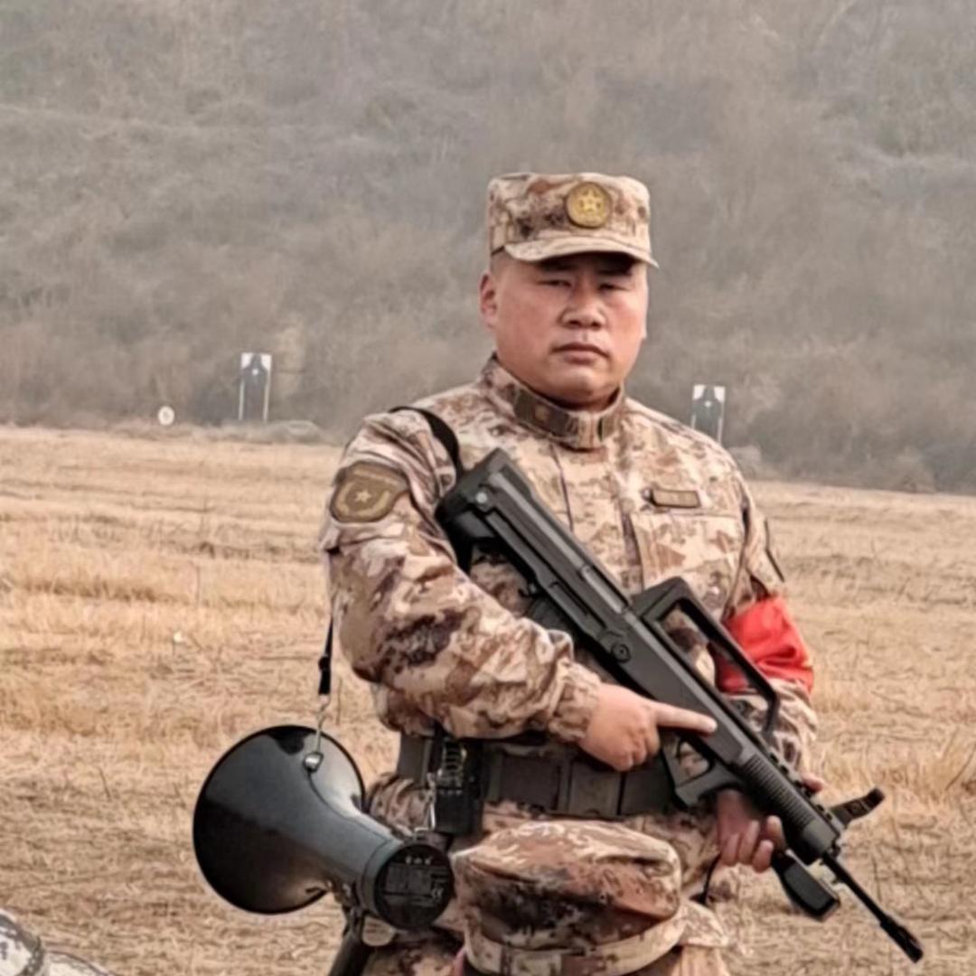 红豹救援队郭金磊