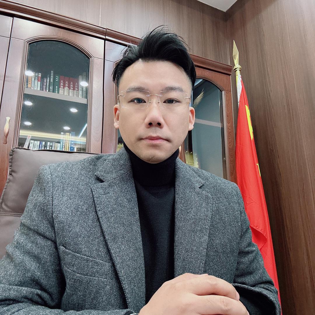 黑总、工作之余做汉堡