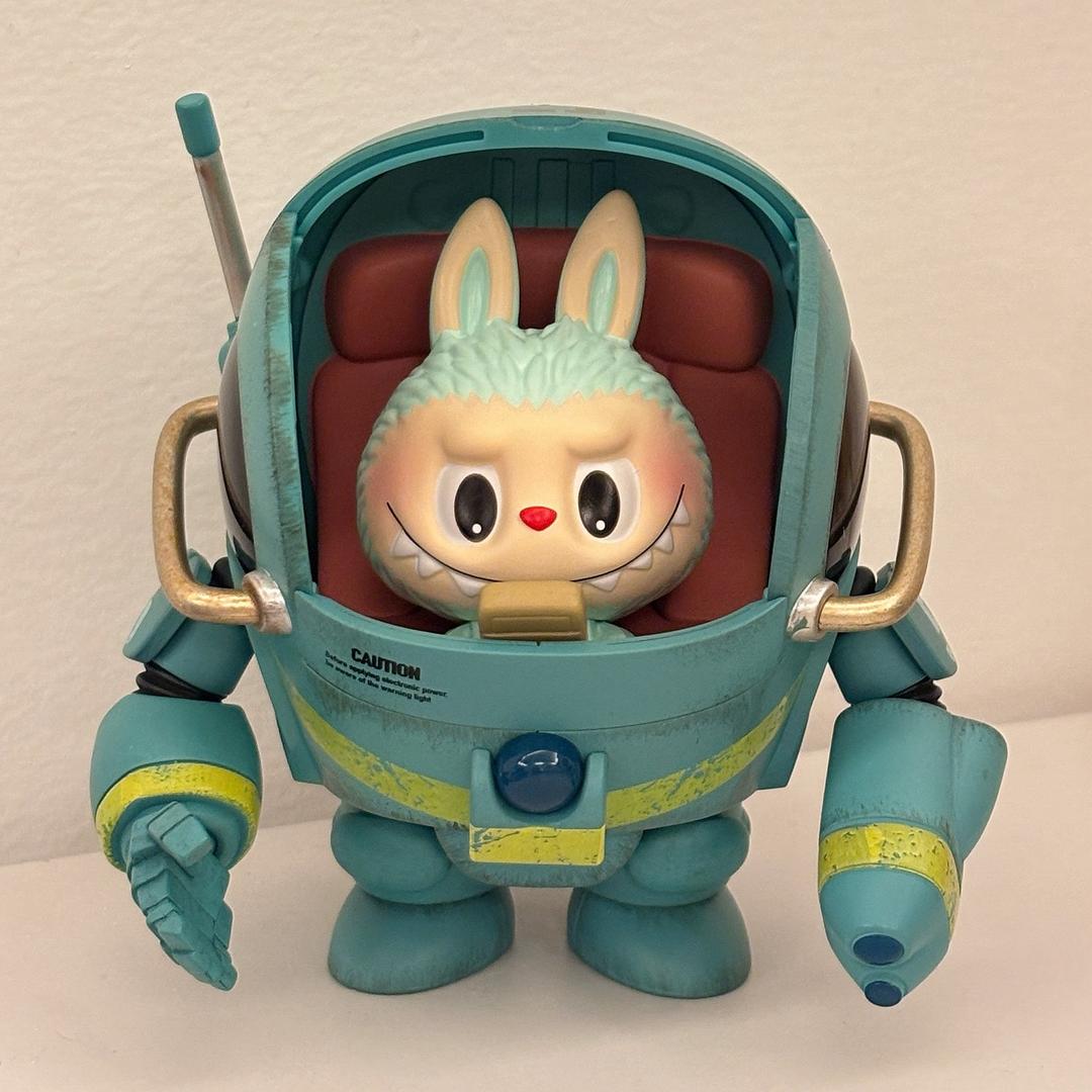 是深渊先凝视我的