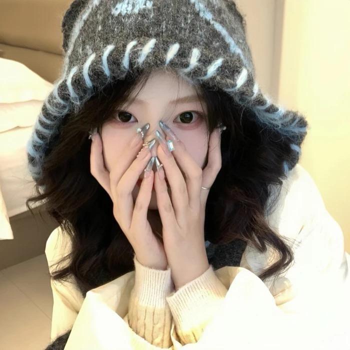 𝗞𝗶𝘁𝘁𝘆Tio🍨