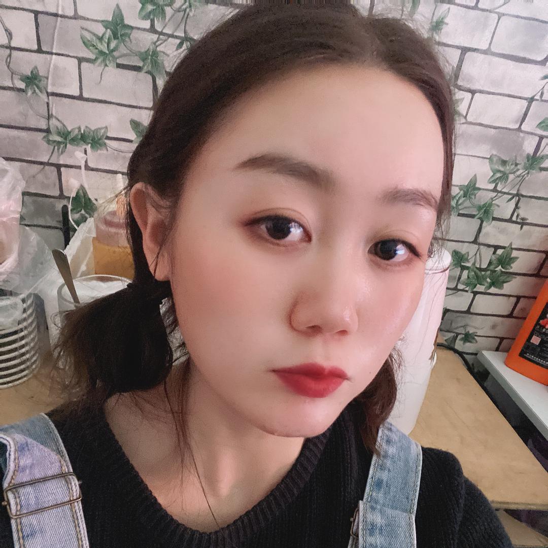 一只蜗牛🐌