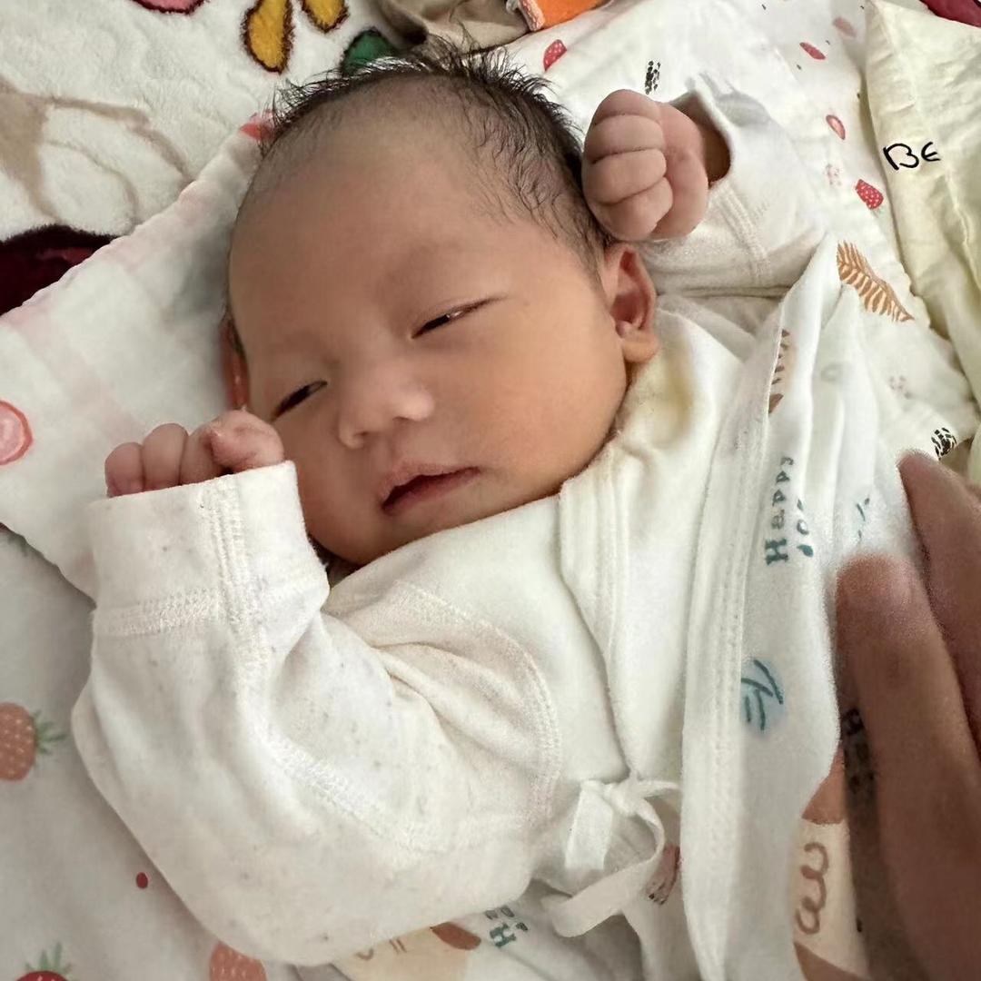 🍓萌娃成长记🐰二宝孕中期