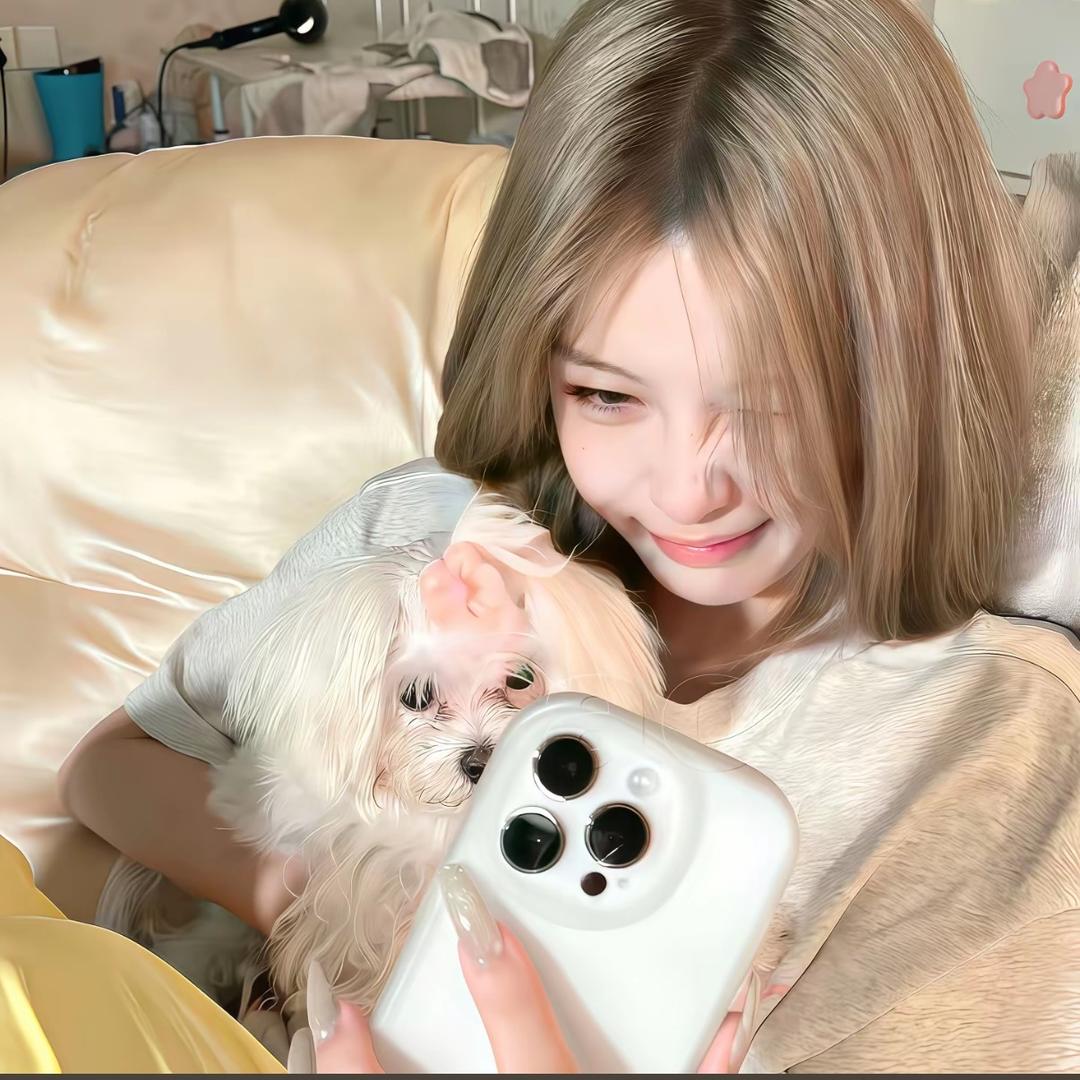 小妤.