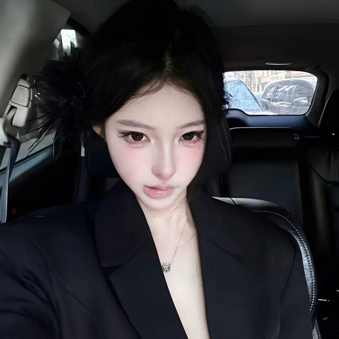 呆呆^