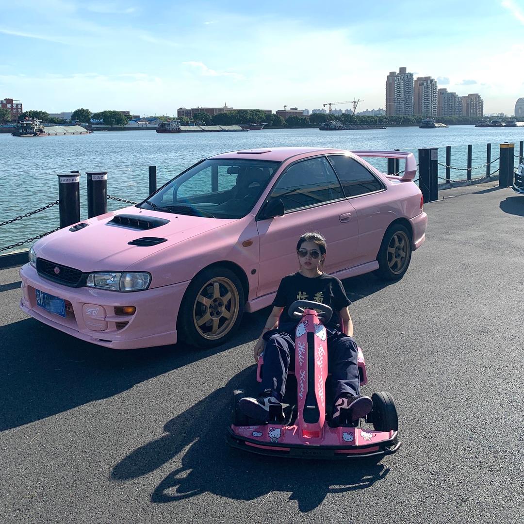 可可爱玩车