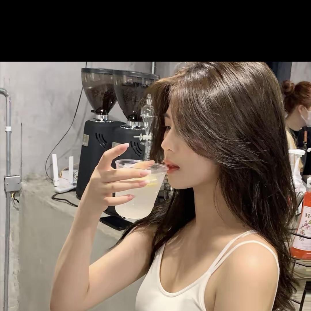 瑶彬逸
