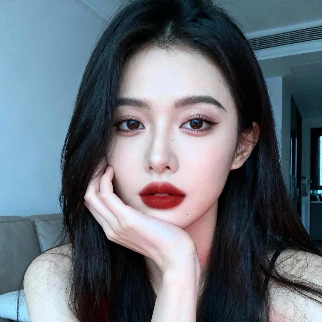 ㅤㅤㅤ ㅤ小尖鼻