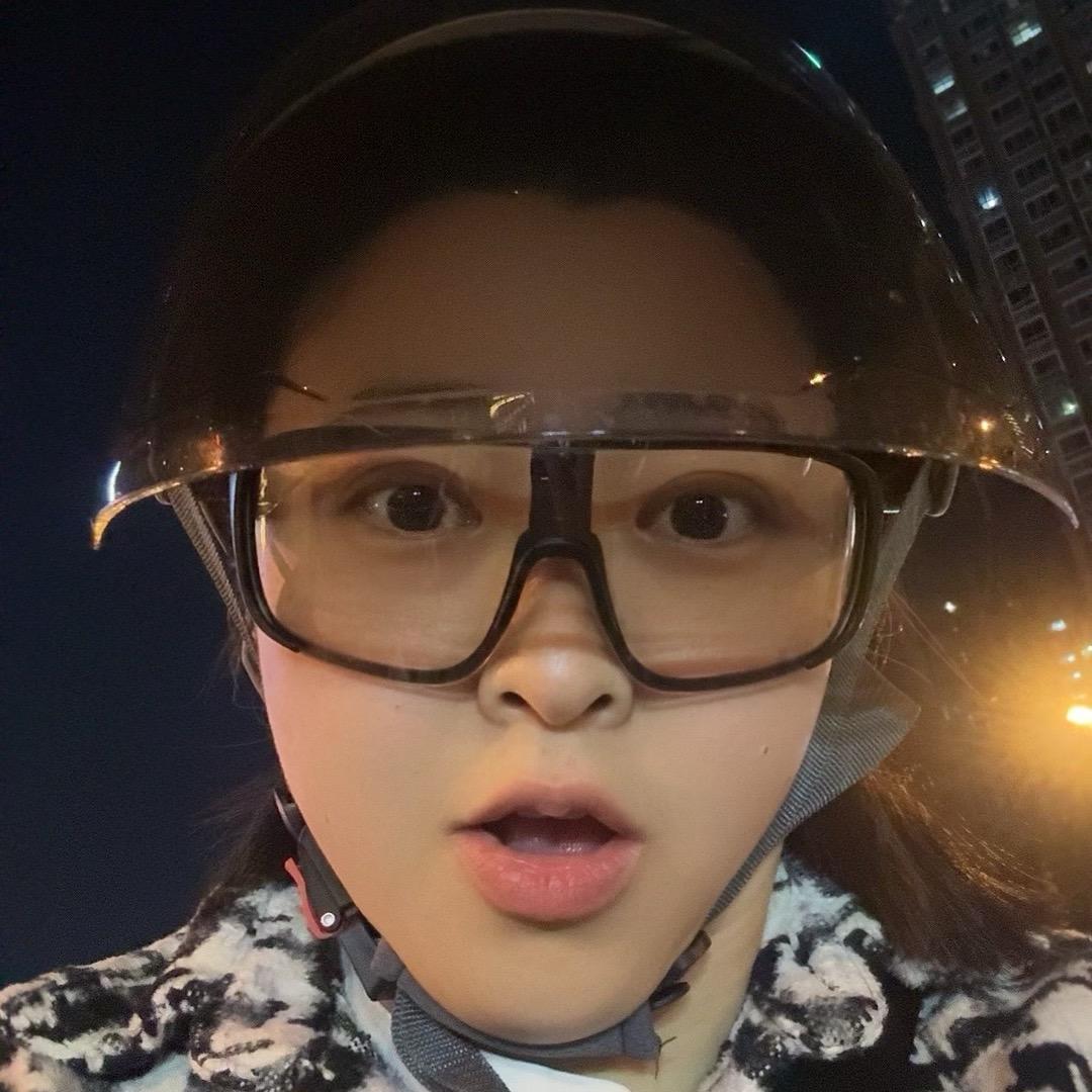爱谁谁🤨