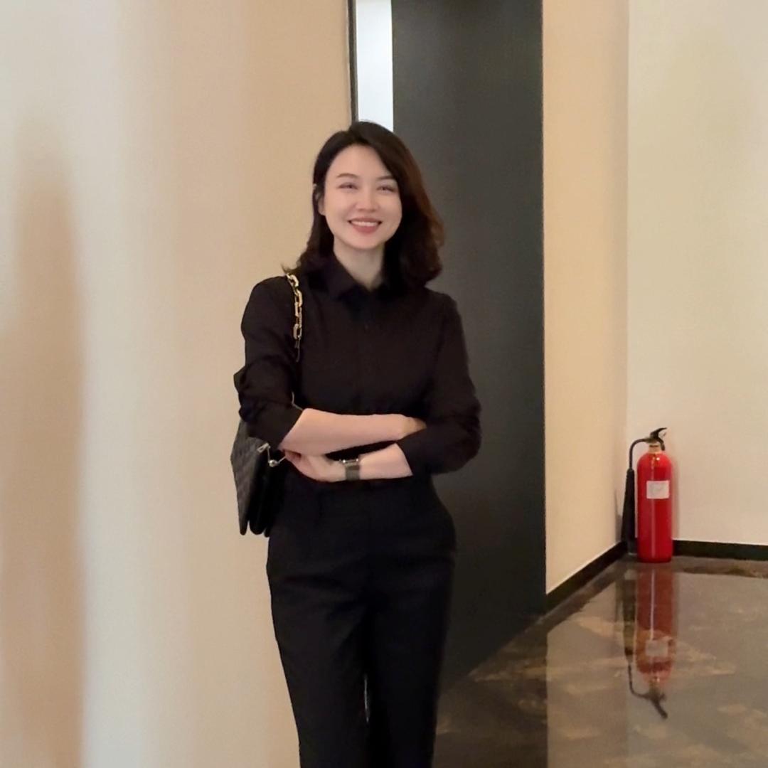 董老板小跟班