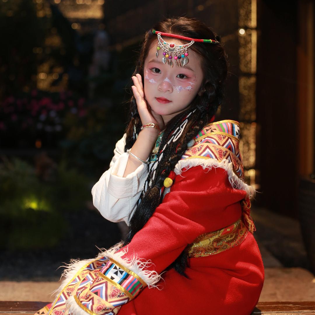 欣欣向莹