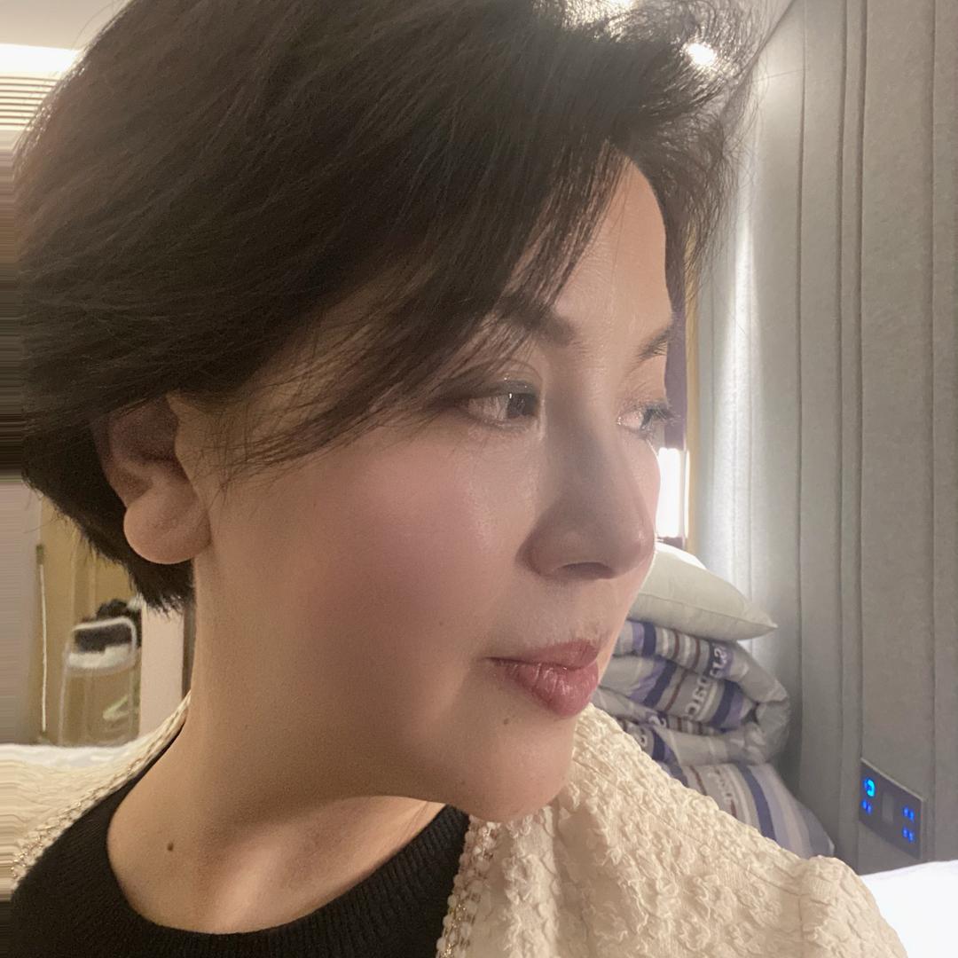 辉姐转行居家养老（每天下午3点20直播）