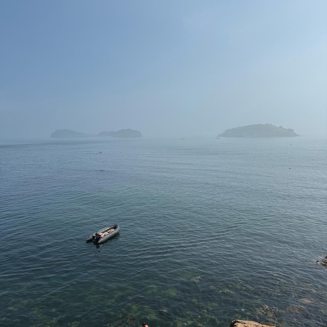 🌊轻舟已过万重山🏔️    ╲