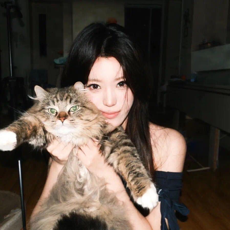 Zoe.