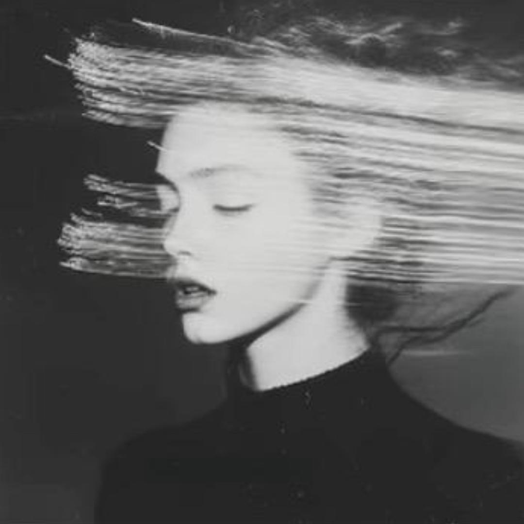 多次拒绝她