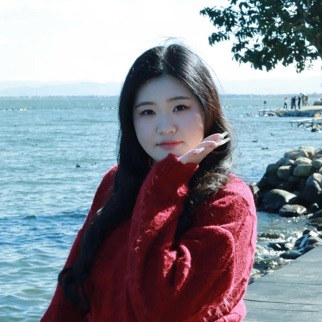 180的豆鲨包(๓´˘`๓)