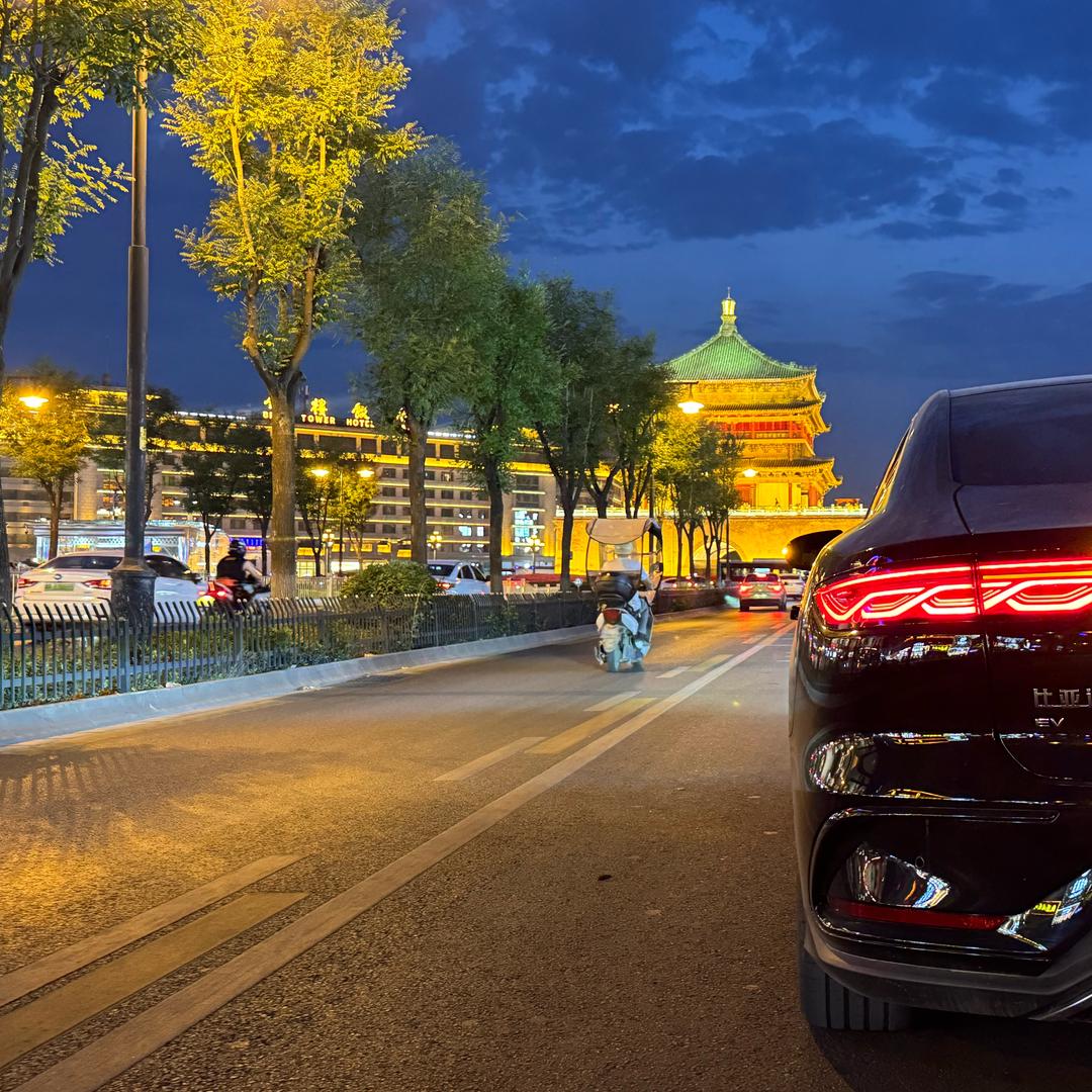 00后 网约车司机