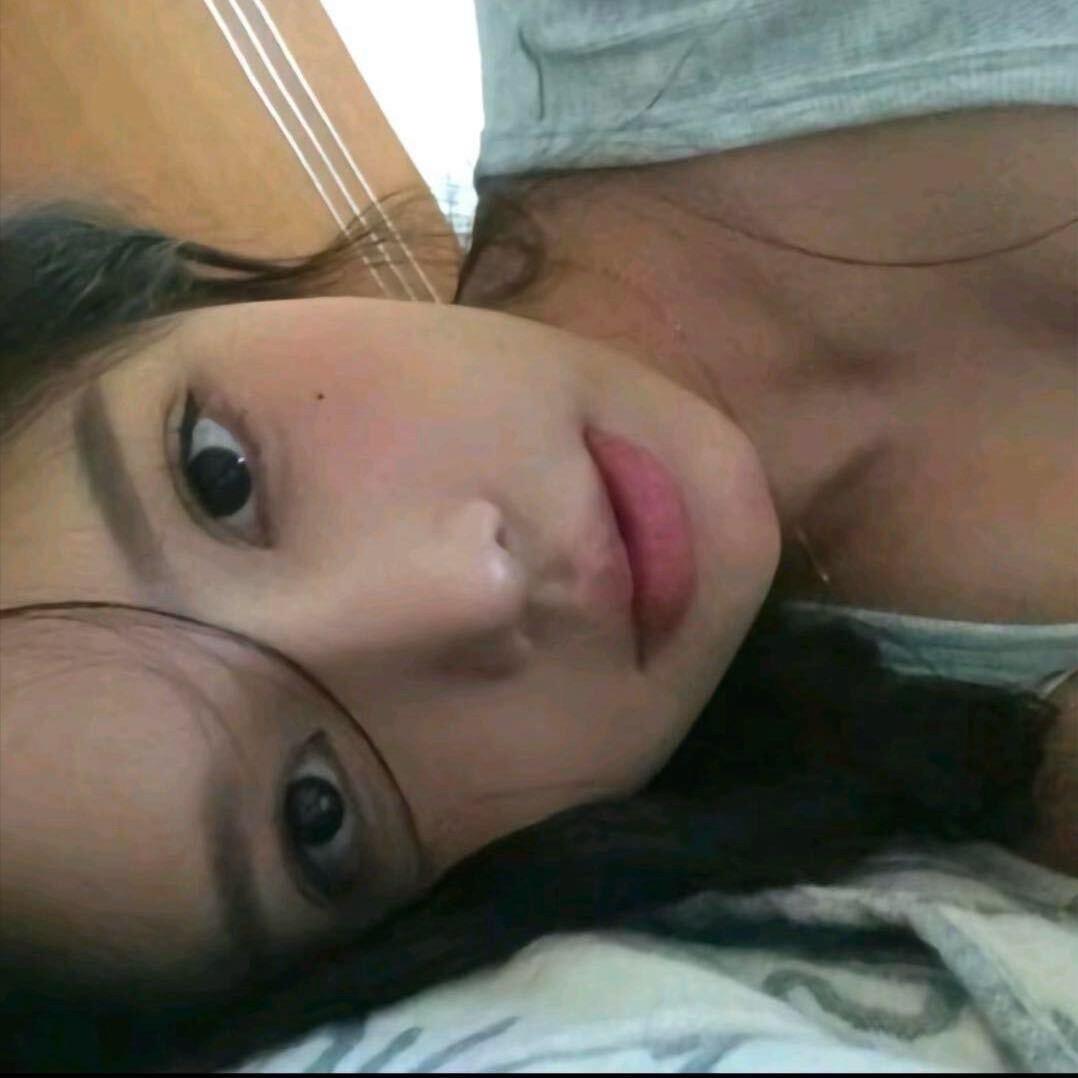 一只莹.