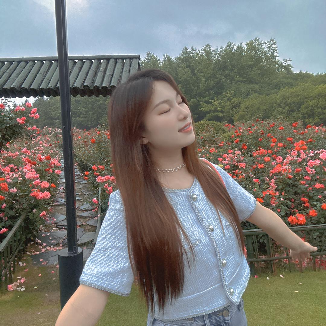 ᰔᩚXiang 小姐