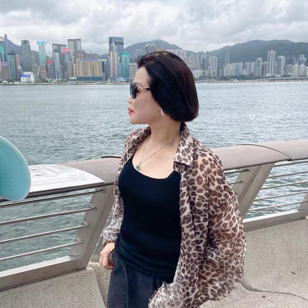 钟英子（承蒙厚爱）