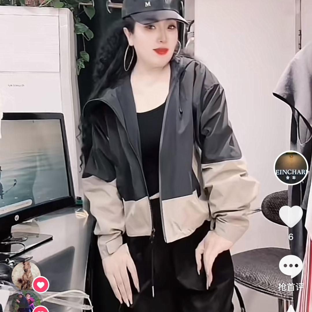 太谷县舍彩服饰专卖店