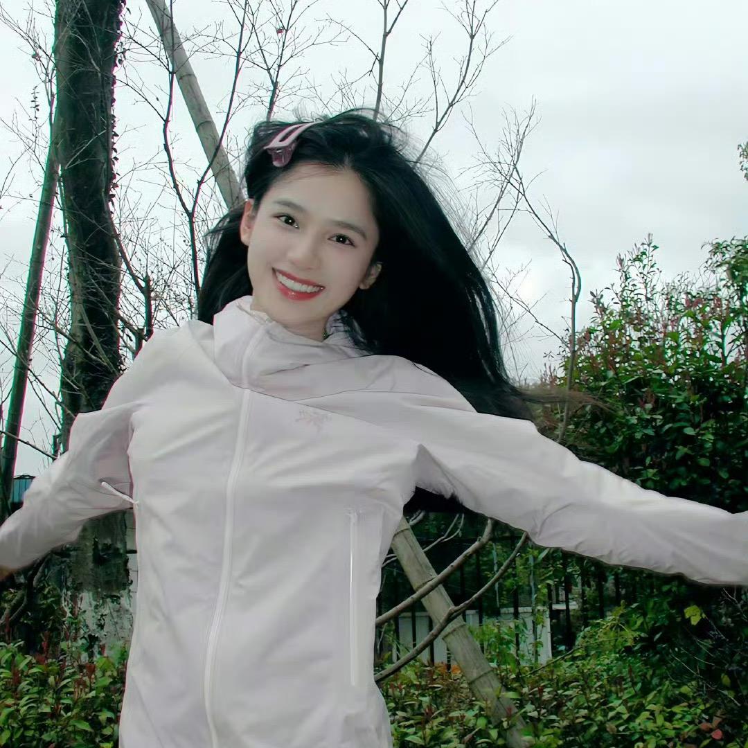 隐姓埋名龙龙酱