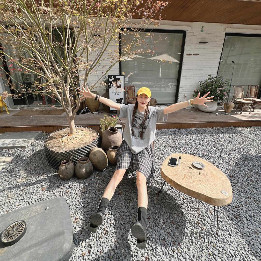 张ᩚ·𝒵hangෆ ̖́