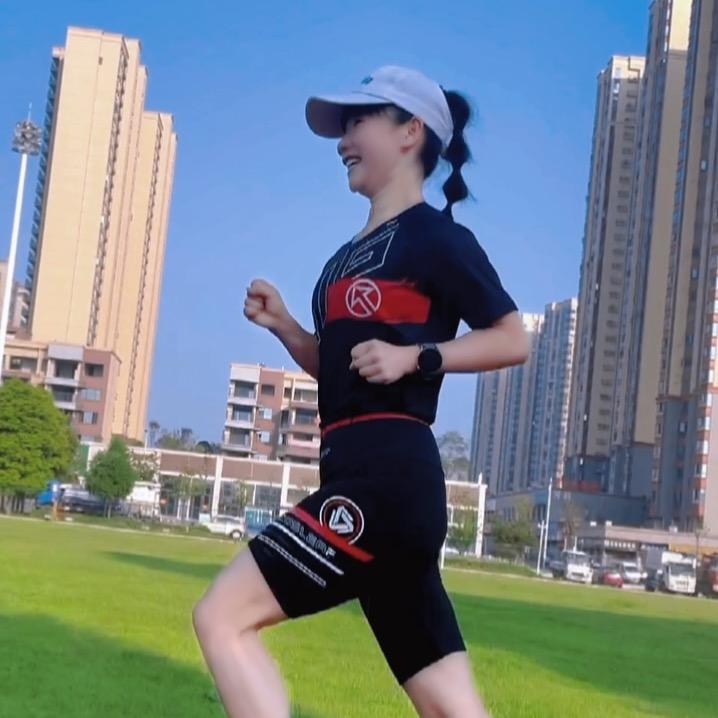 爱跑步爱跳舞的涵姐