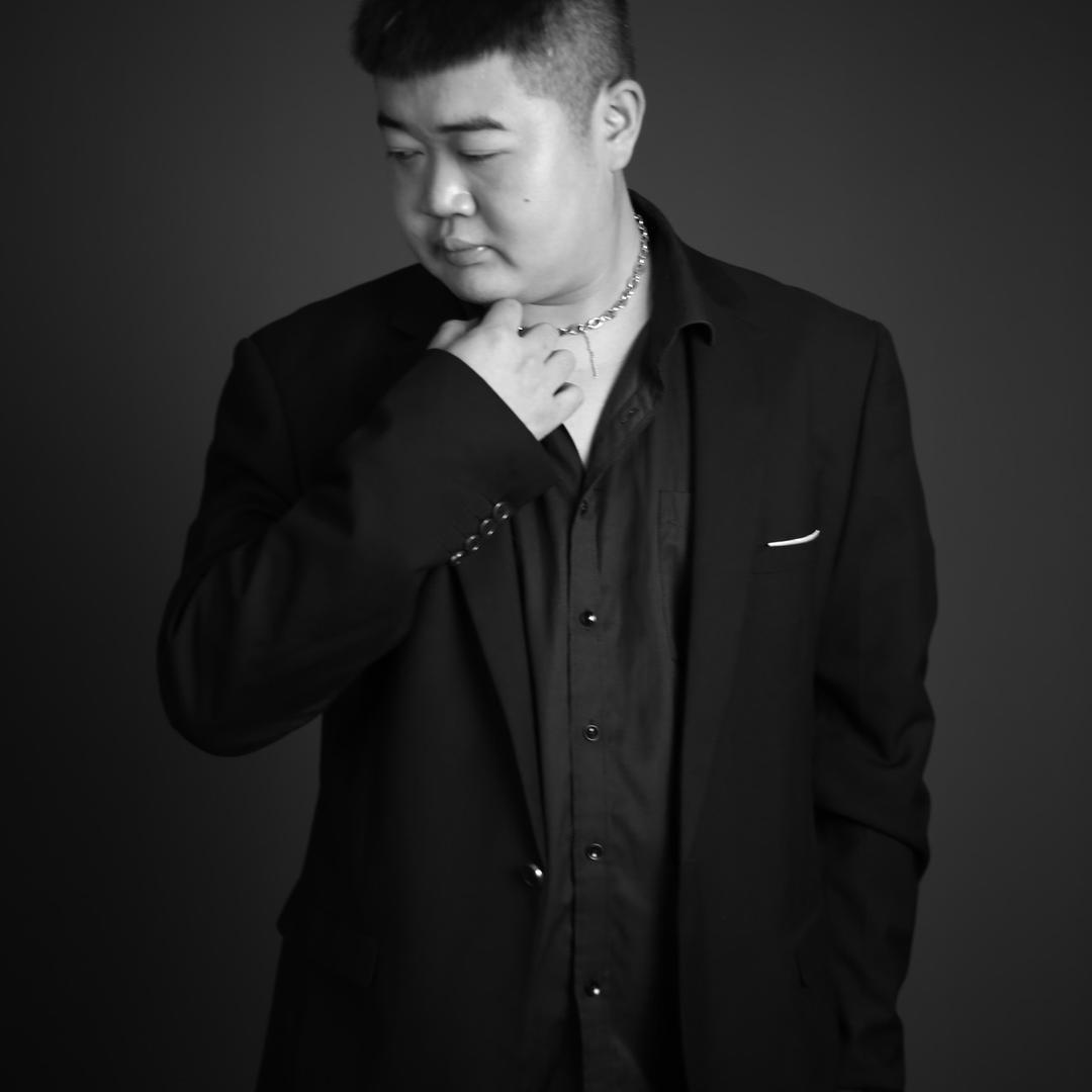 王羽小先生