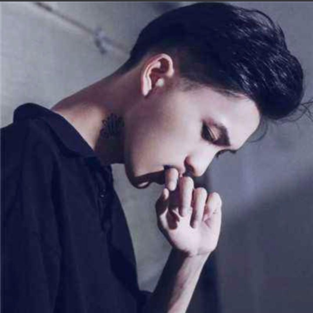黑白灰调 -、