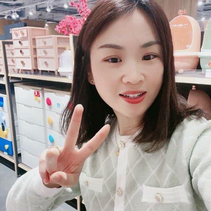 糖糖二姐,21号下午一点播轻薄款羽绒服