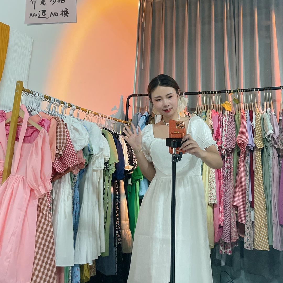 又又轻奢女装