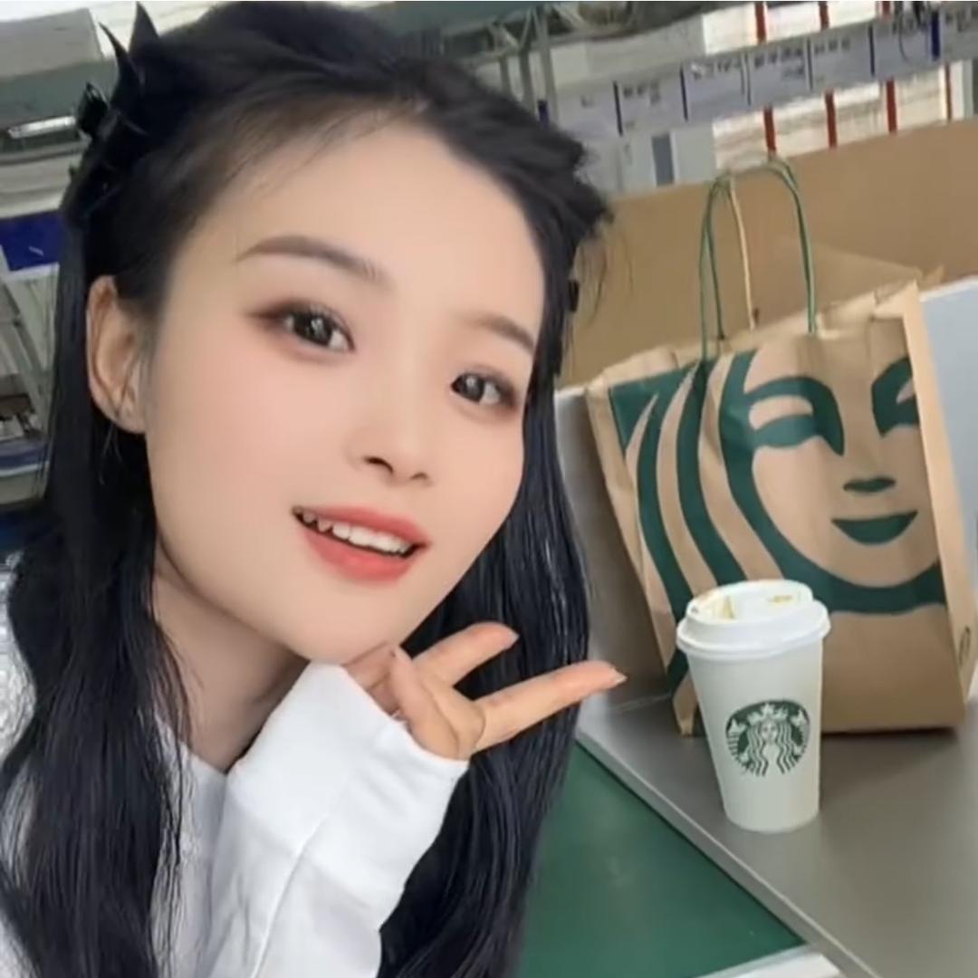 A-糯米团子🍡🍡🍡🍡🍡