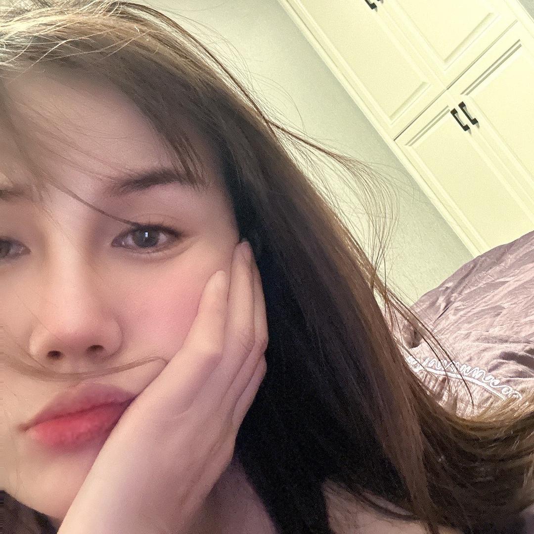 卖手机的小丽