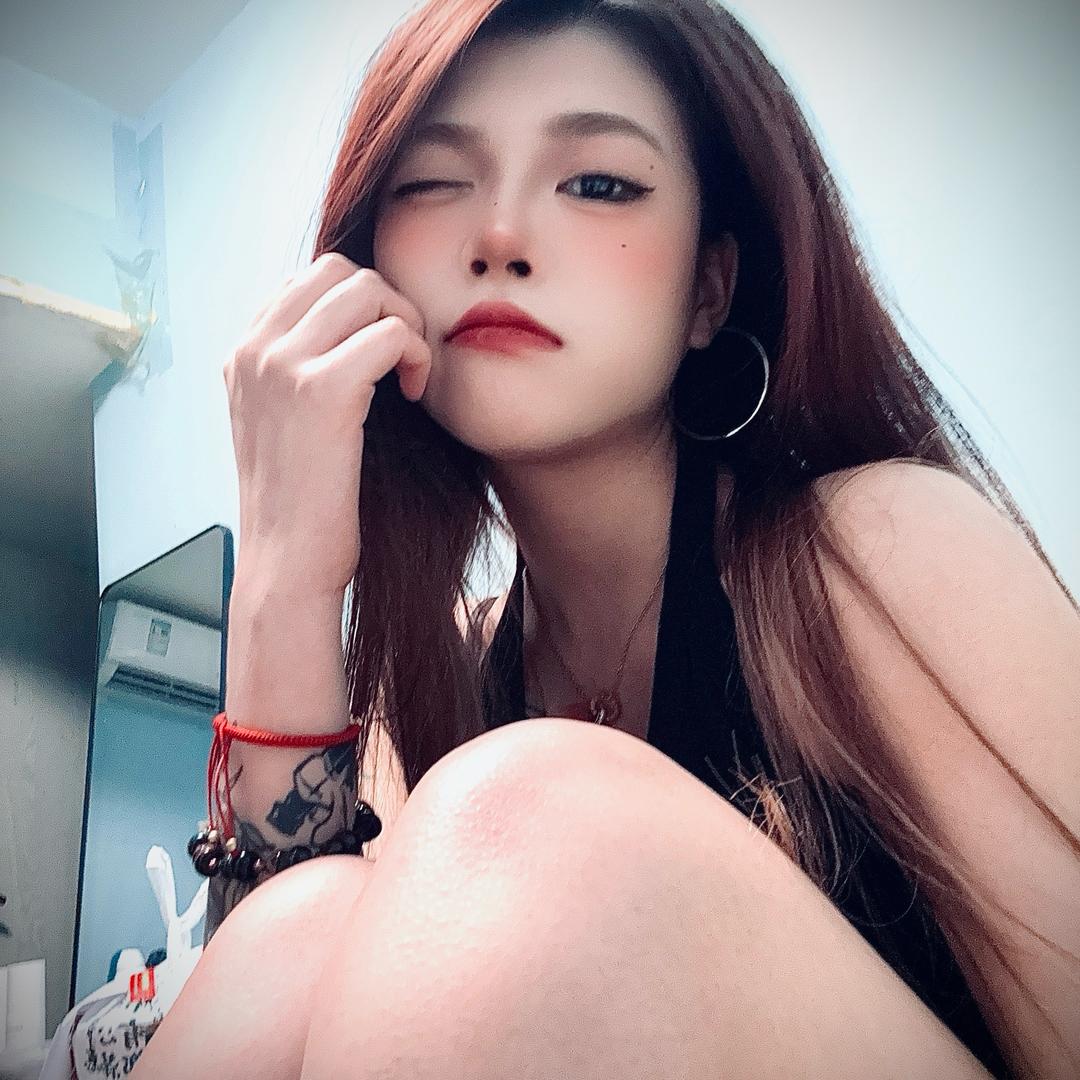 脑袋困掉了哩。