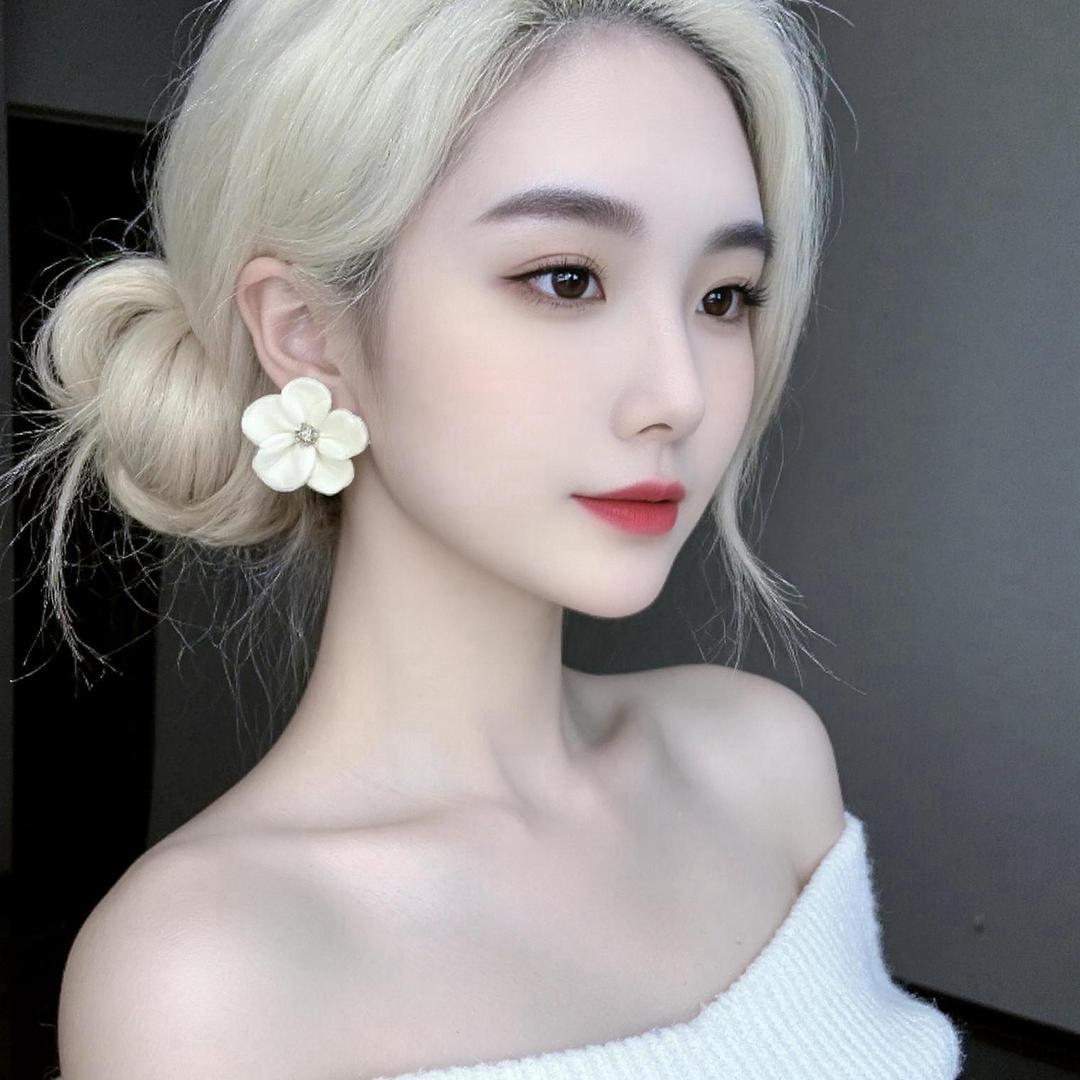 敏敏👄👄🌹🌹🌺🌺