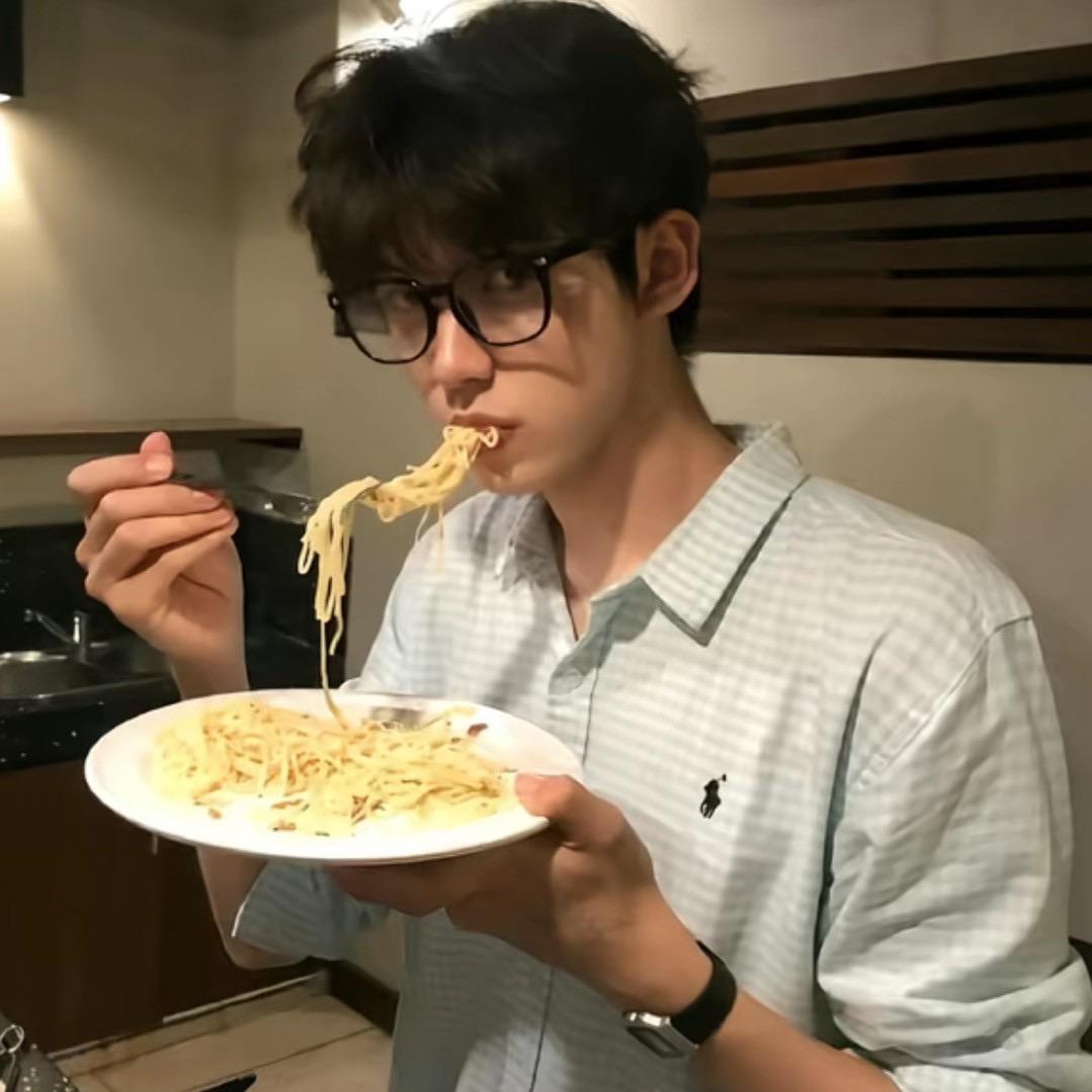 抽象小学生🍵.
