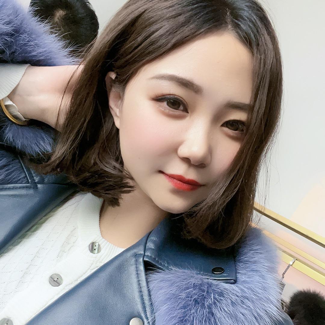 裘博诗  FUR