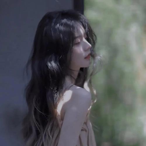 八月💃
