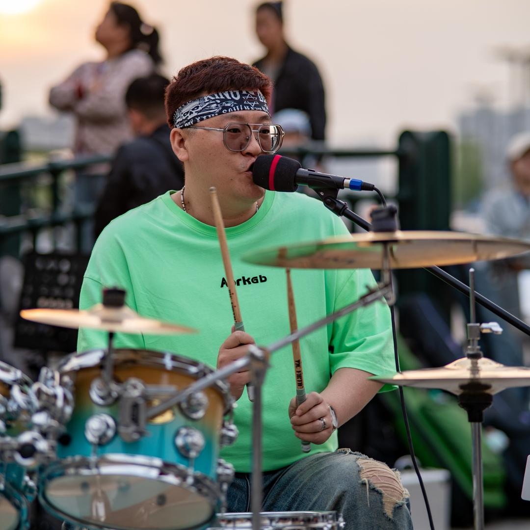 🥁强子🎸 🎤